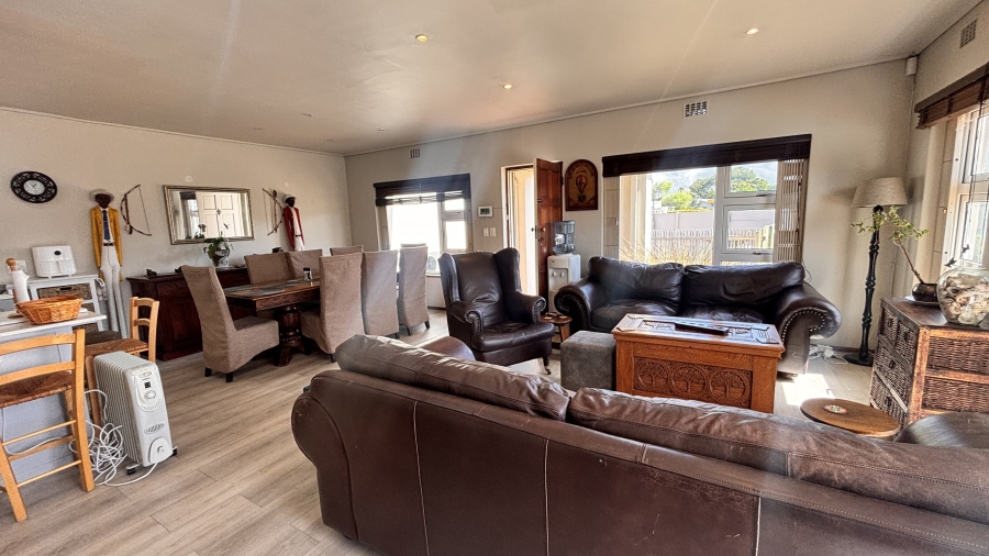 4 Bedroom Property for Sale in Kirstenhof Western Cape